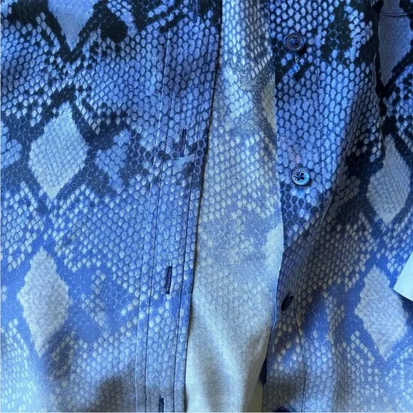 EQUIPMENT 100% Silk Reese Fading Blouse Marine Blue Ombré Snake Print M Like New - Picture 10 of 16